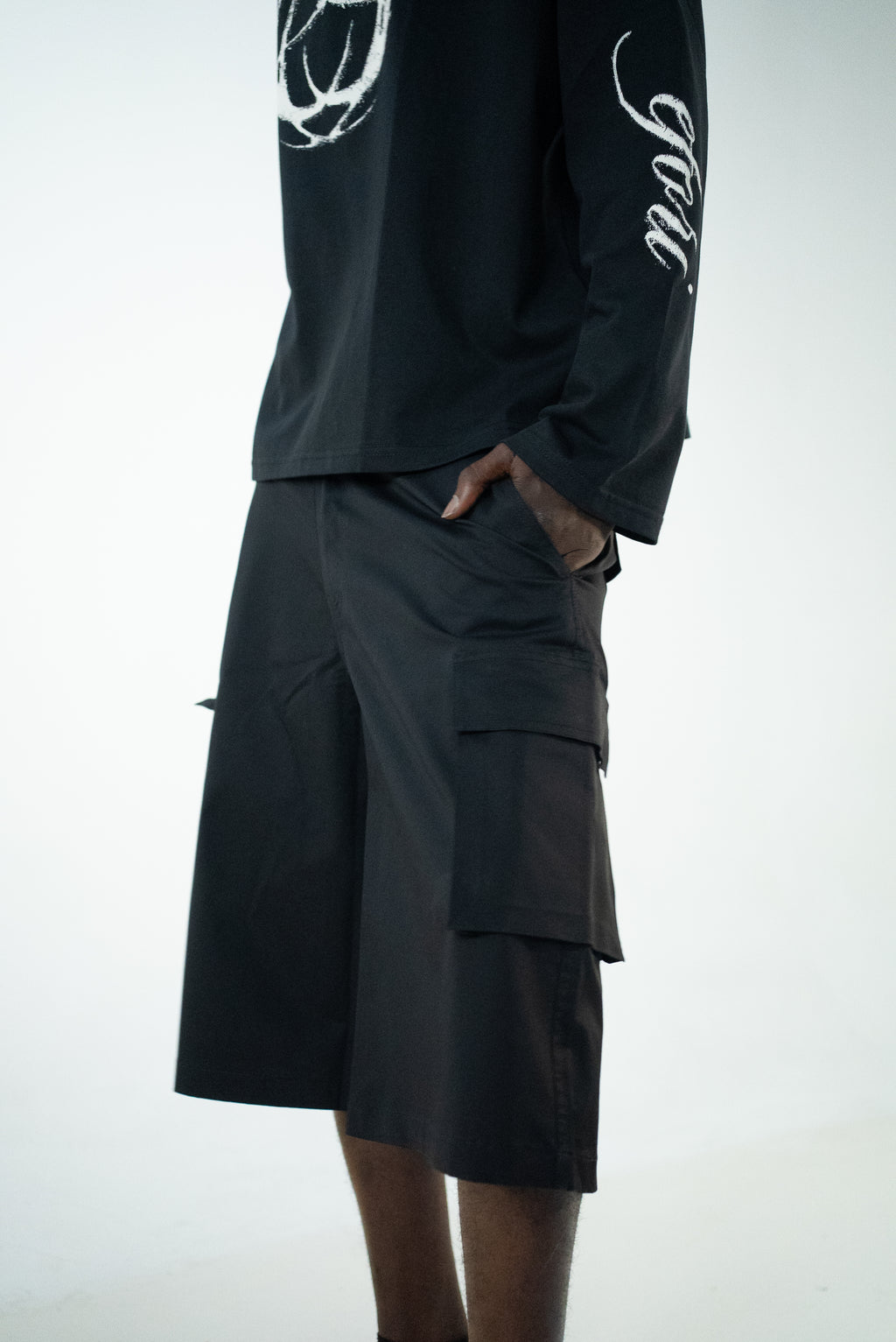 CARGO SHORTS BLACK