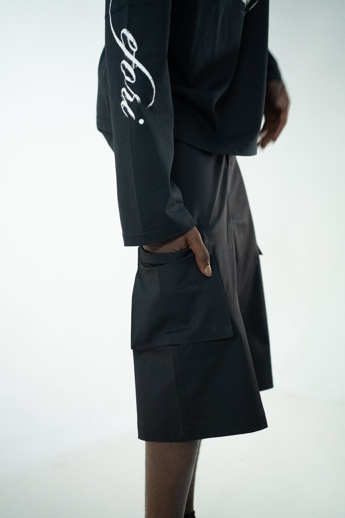 CARGO SHORTS BLACK