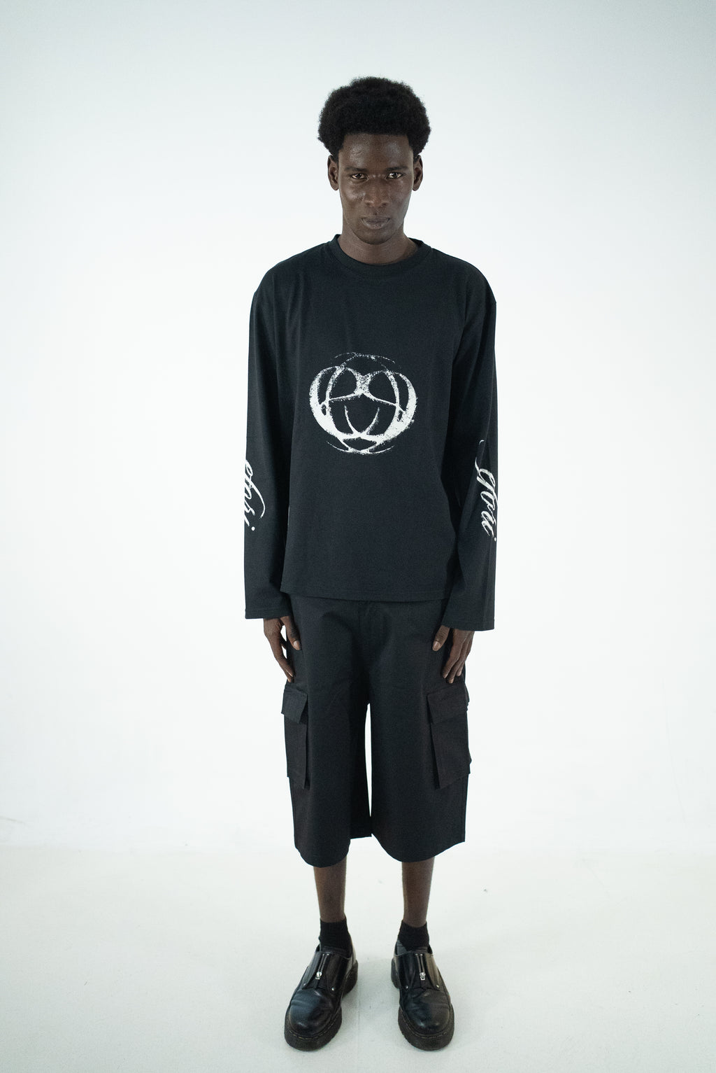 T-SHIRT LONG SLEEVE OVER BLACK