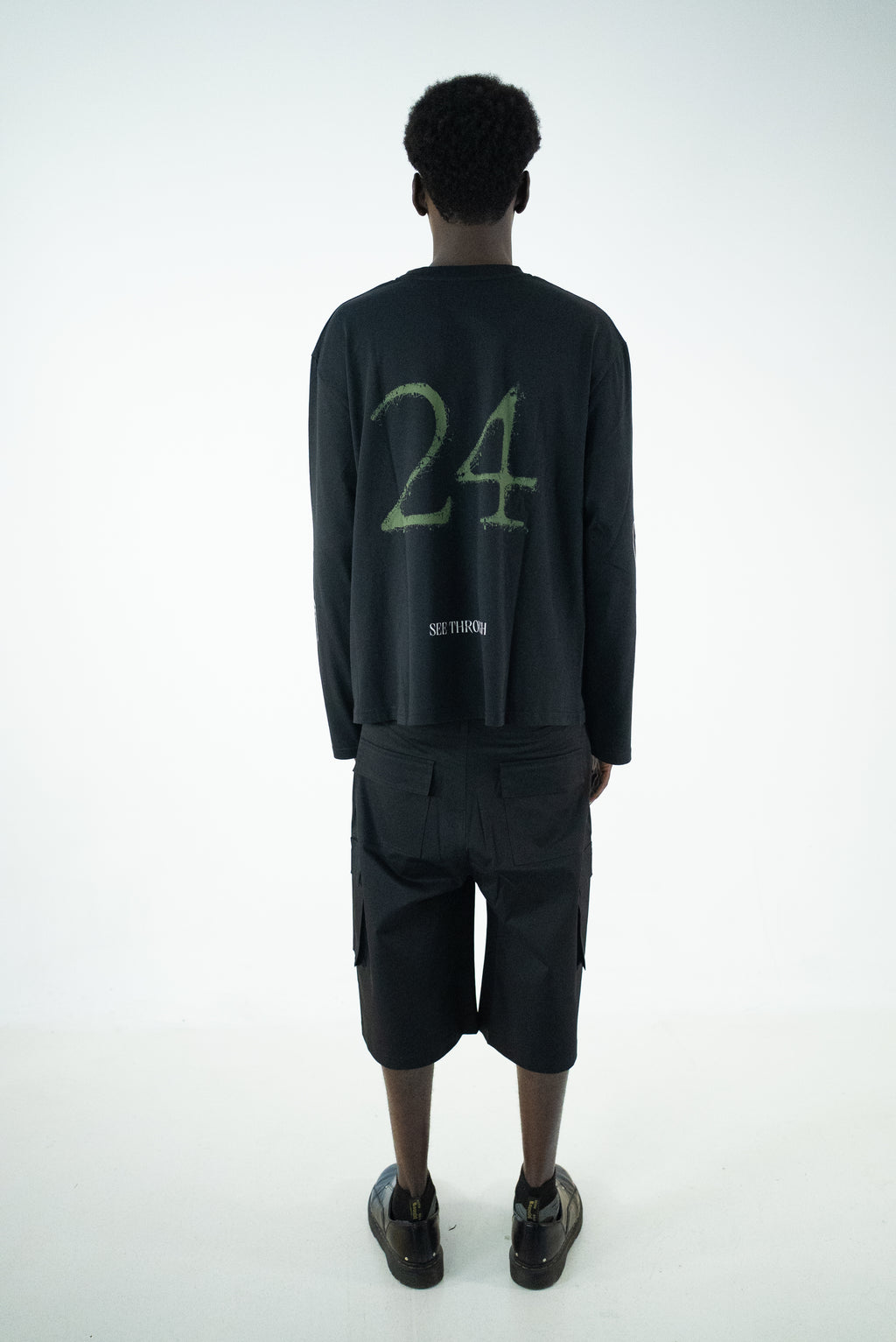 T-SHIRT LONG SLEEVE OVER BLACK
