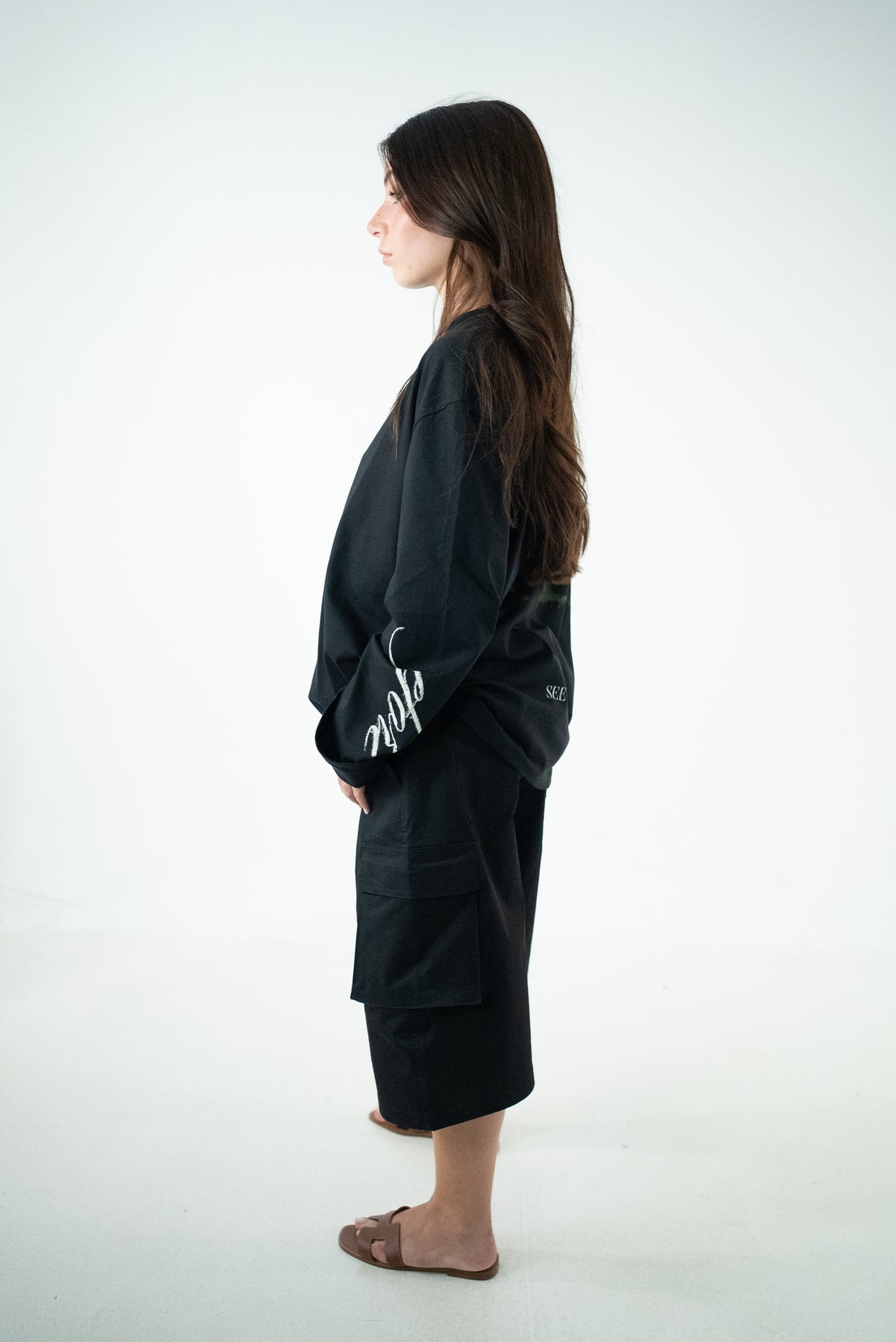 T-SHIRT LONG SLEEVE OVER BLACK