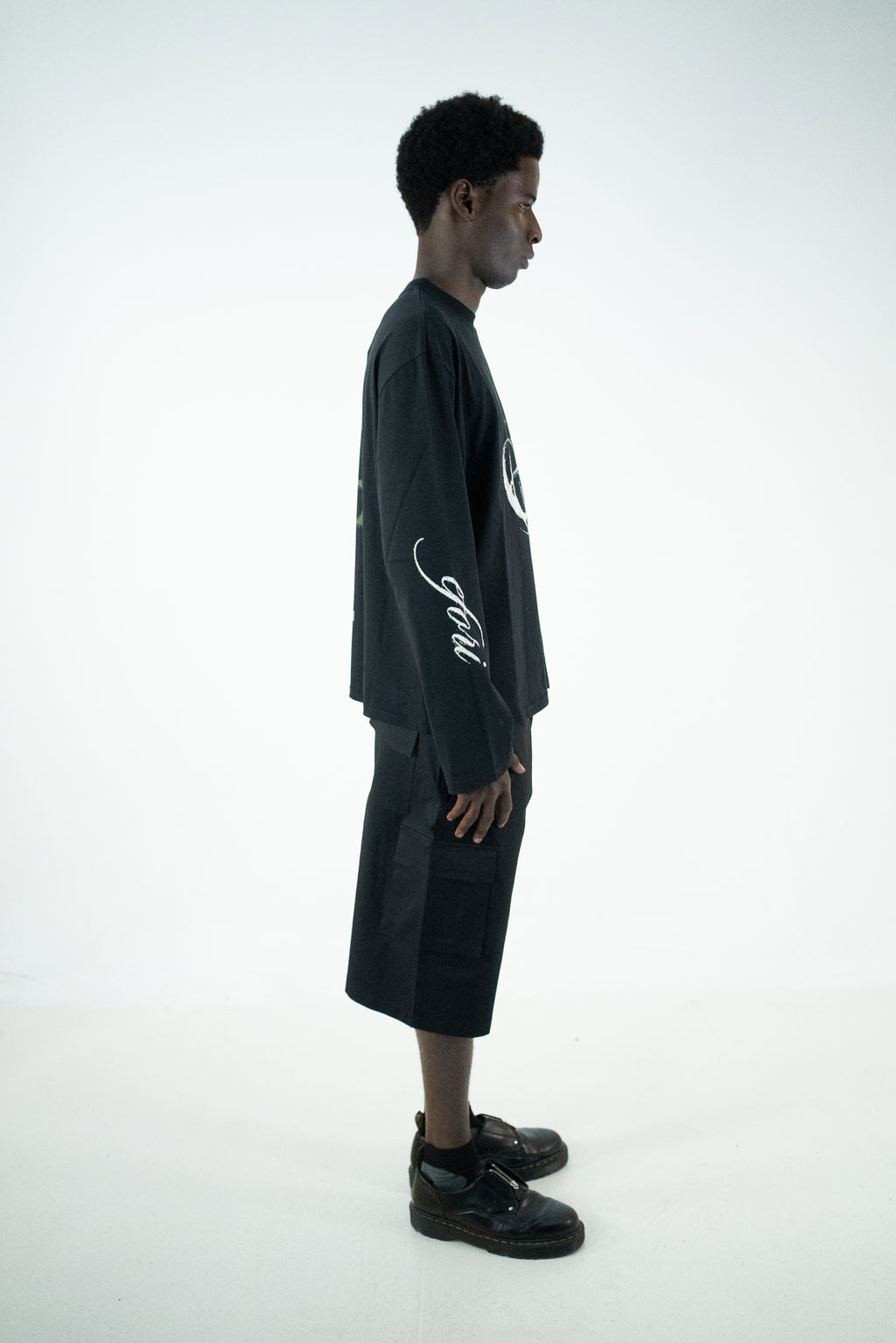 T-SHIRT LONG SLEEVE OVER BLACK